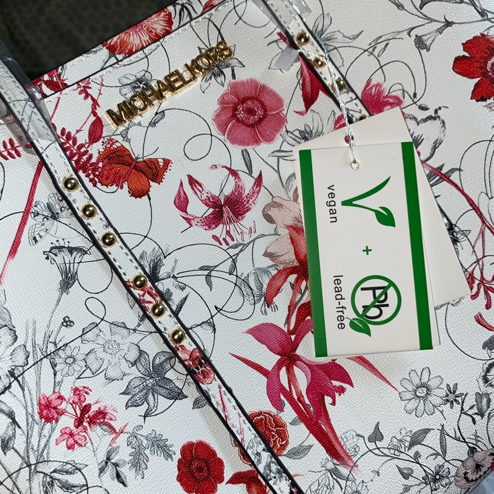 Women’s purse with matching wallet